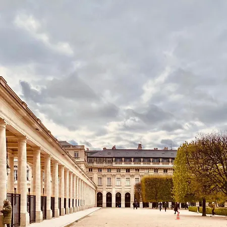 Urban Flat 70 - Authentic 3bdr Parisian Flat Apartment