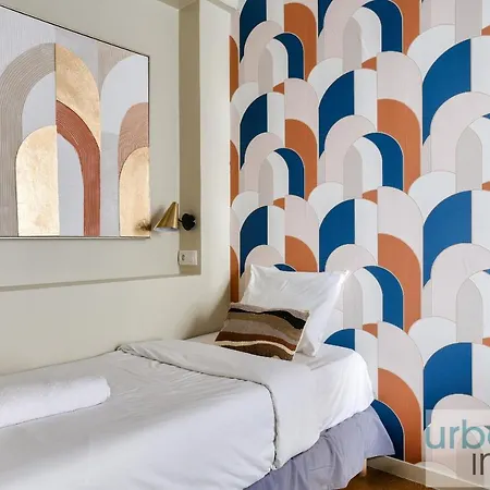 Urban Flat 70 - Authentic 3bdr Parisian Flat Apartment Paris