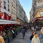 Urban Flat 70 - Authentic 3bdr Parisian Flat Апартаменты Париж